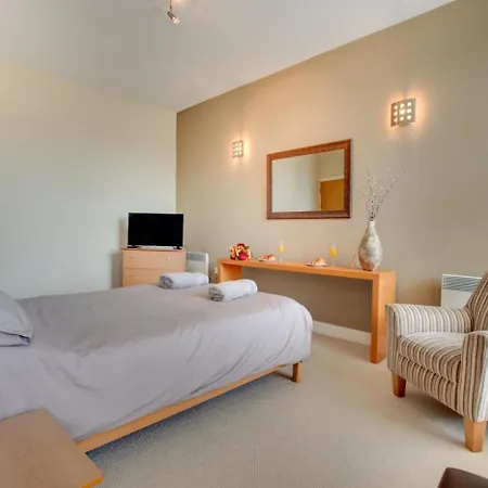 1 Bed In Oc-s0460 Apartman Scarborough