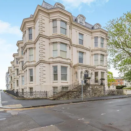1 Bed In Oc-s0460 Scarborough